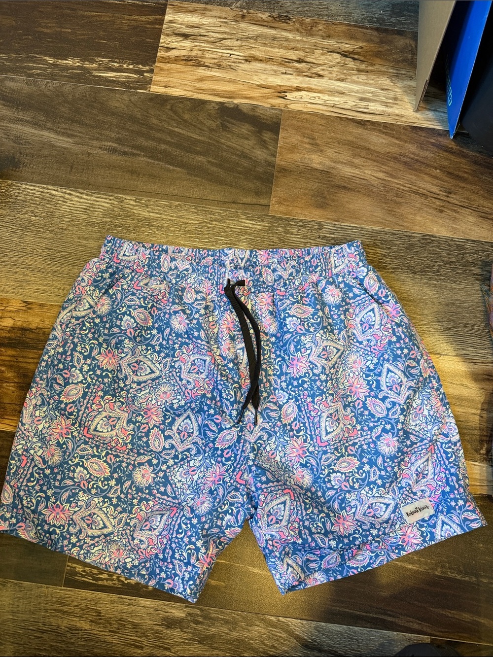 Kulani Kinis Blue Pink Paisley Swim Shorts Size Medium Lined
